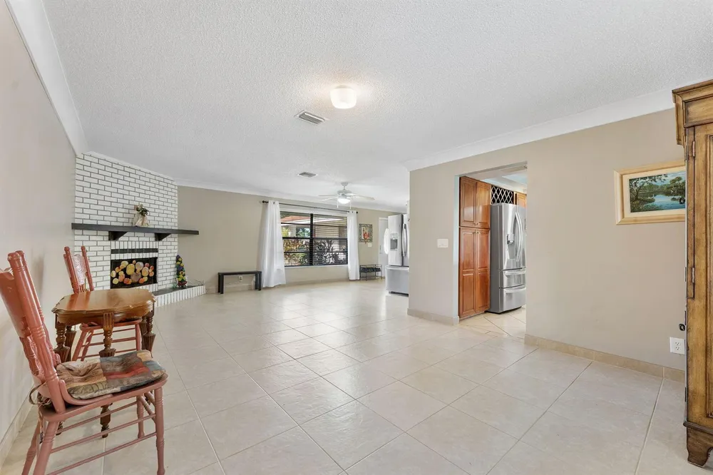 154 SANTA MONICA AVENUE Royal Palm Beach, FL 33411
