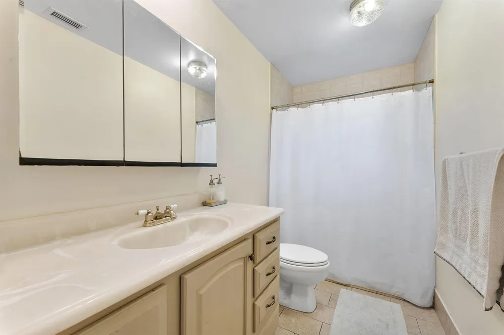154 SANTA MONICA AVENUE Royal Palm Beach, FL 33411