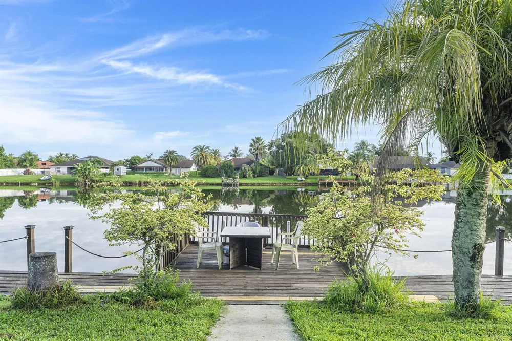 154 SANTA MONICA AVENUE Royal Palm Beach, FL 33411