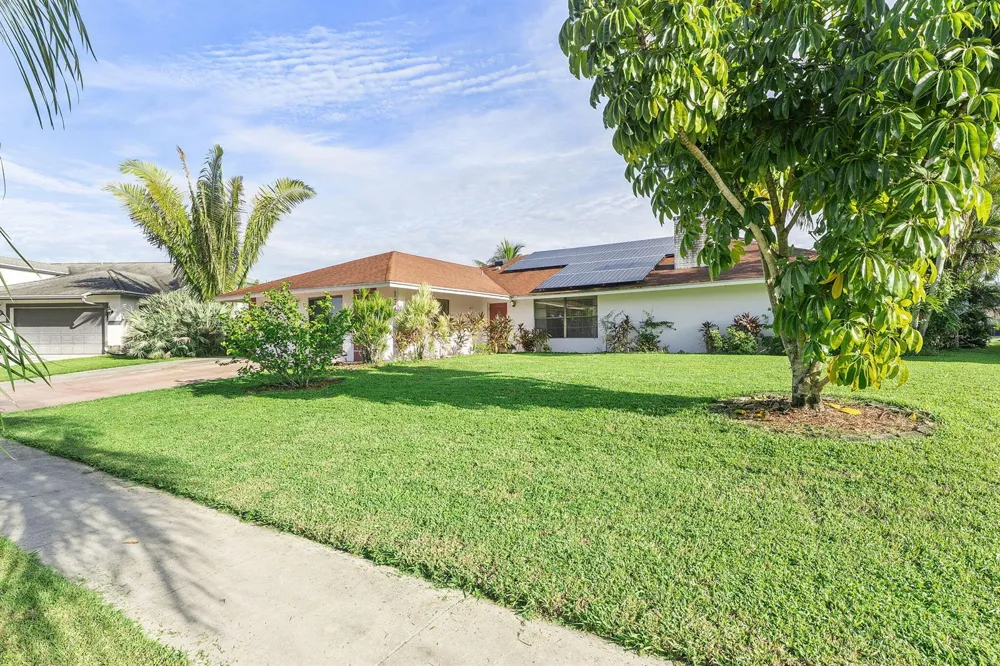 154 SANTA MONICA AVENUE Royal Palm Beach, FL 33411