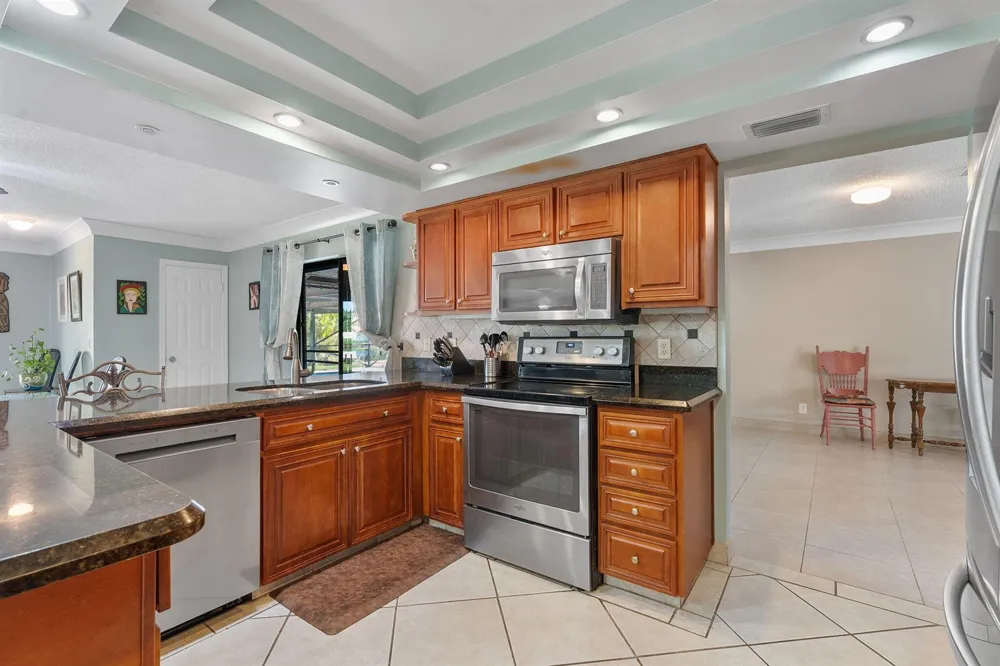 154 SANTA MONICA AVENUE Royal Palm Beach, FL 33411
