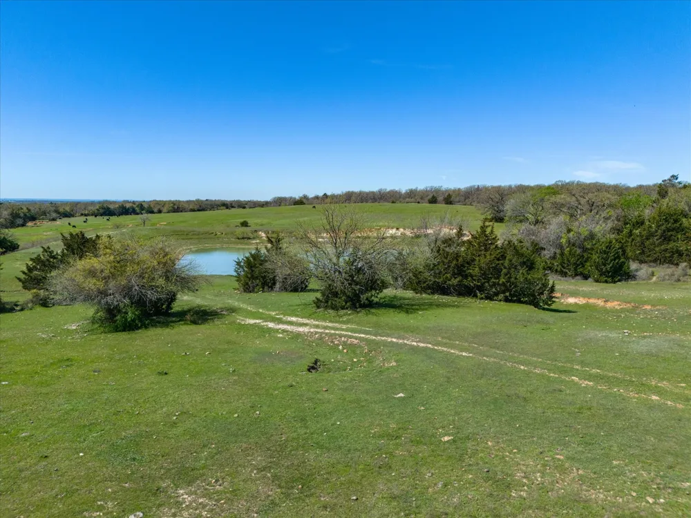 1200 County Road 2475 Alvord, TX 76225