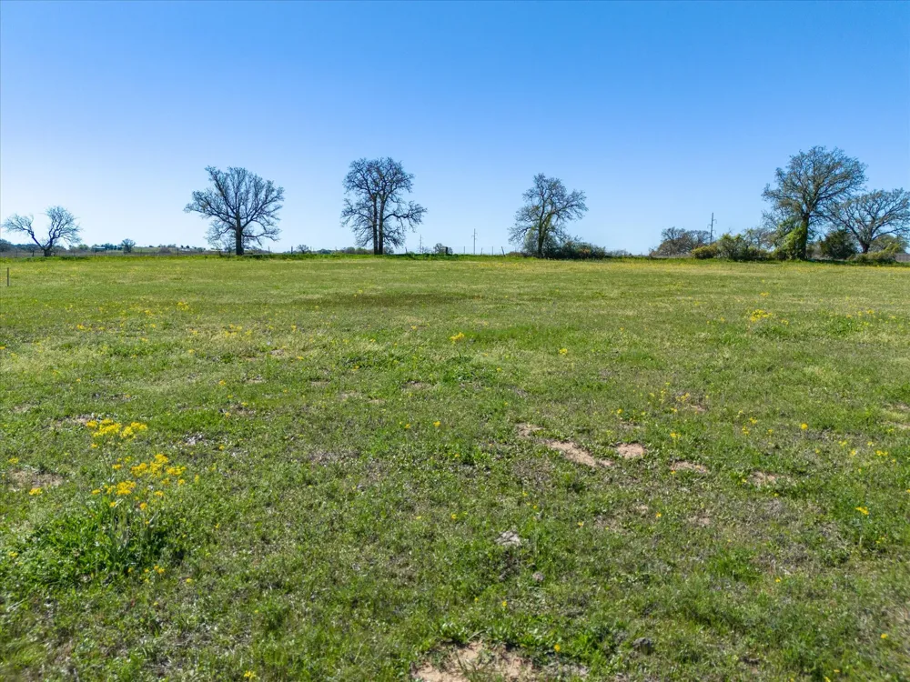 1200 County Road 2475 Alvord, TX 76225