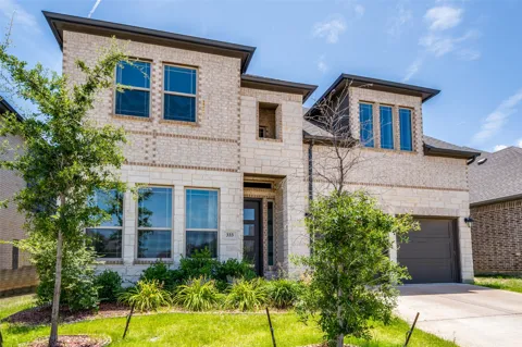 333 Foxthorne Way