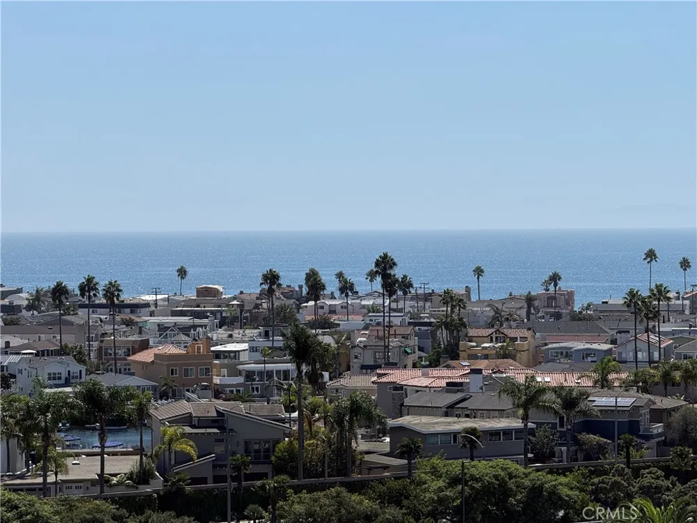230 Lille Lane #308 Newport Beach, CA 92663