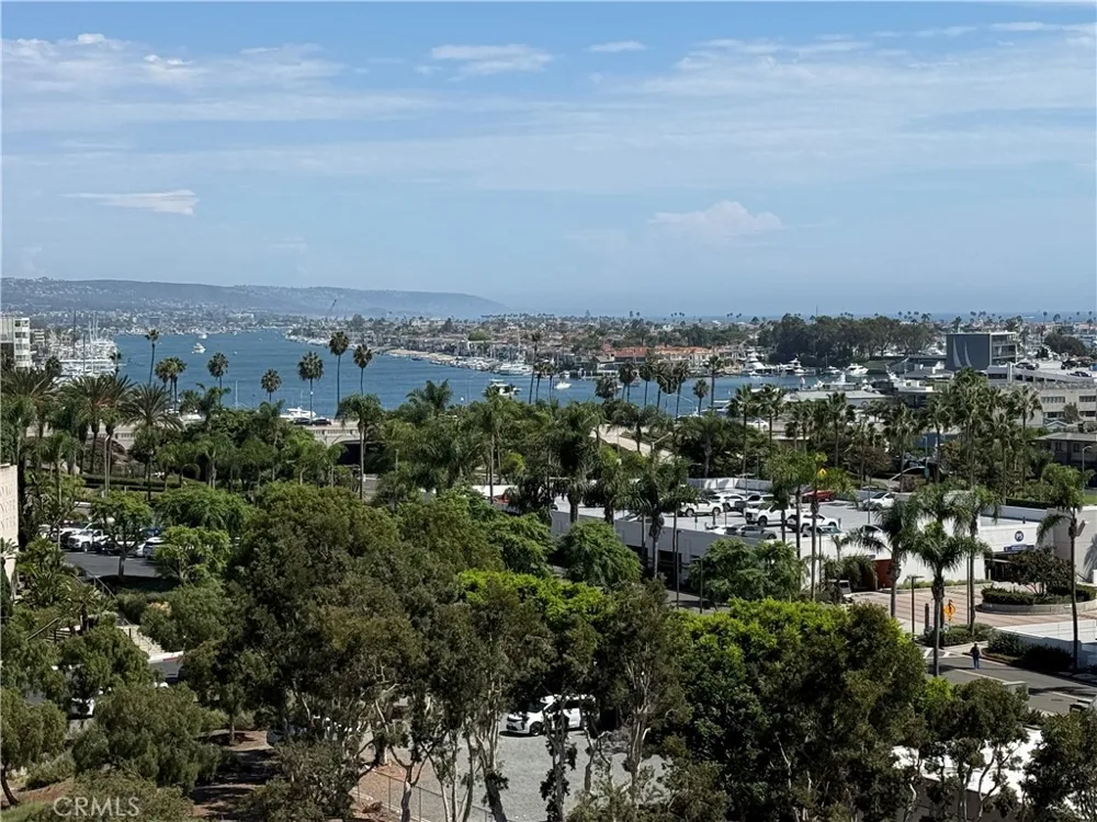 230 Lille Lane #308 Newport Beach, CA 92663