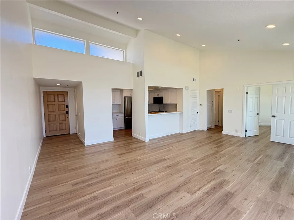 230 Lille Lane #308 Newport Beach, CA 92663