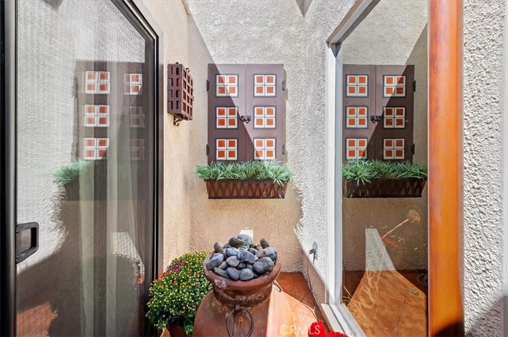 764 Seville Palm Springs, CA 92262