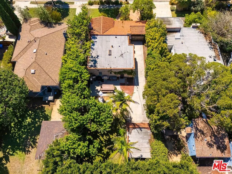 2243 27th Street Santa Monica, CA 90405
