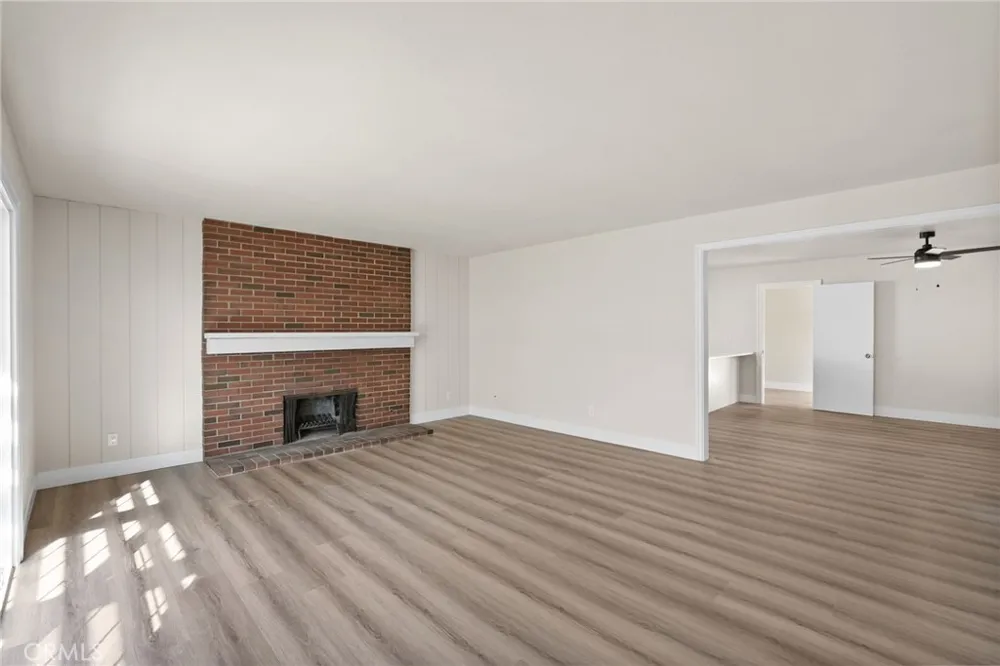 6736 Whitewood Street Simi Valley, CA 93063
