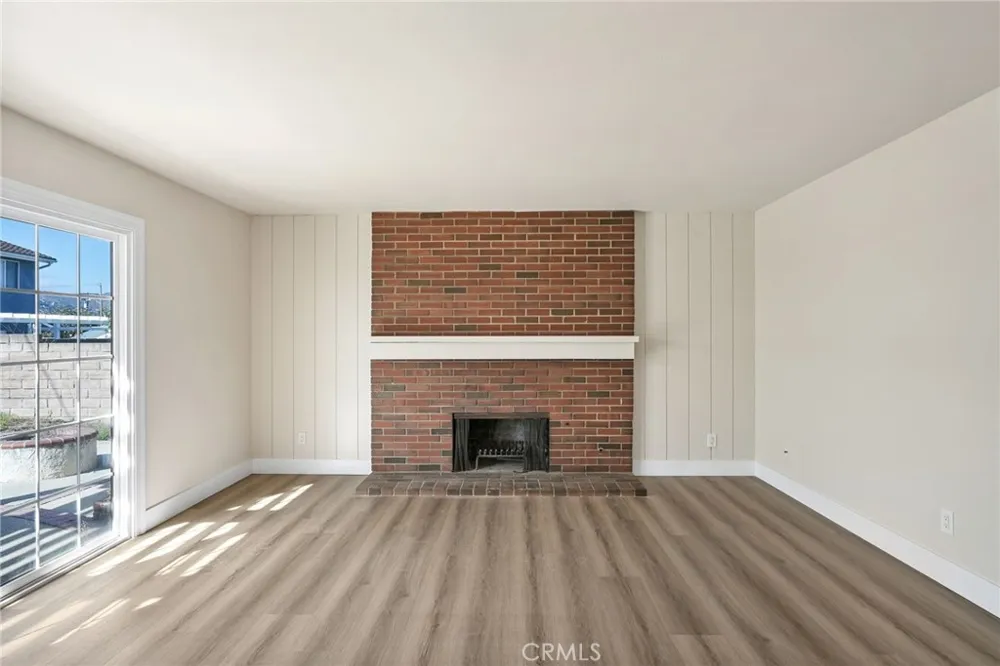 6736 Whitewood Street Simi Valley, CA 93063