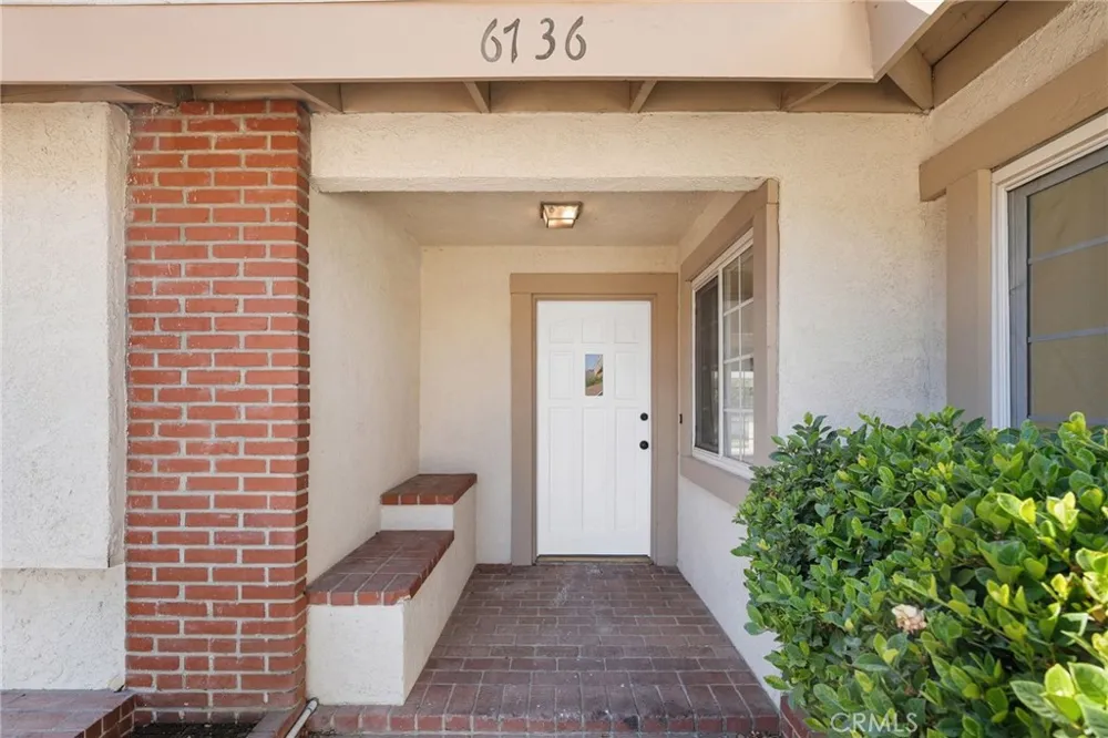 6736 Whitewood Street Simi Valley, CA 93063