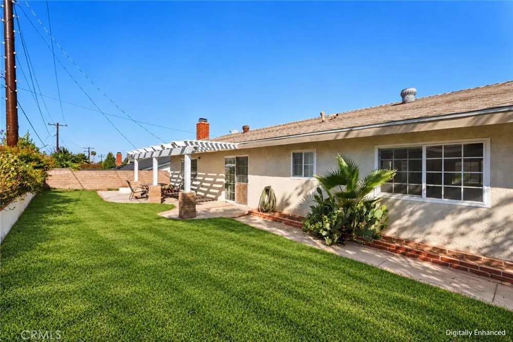 6736 Whitewood Street Simi Valley, CA 93063