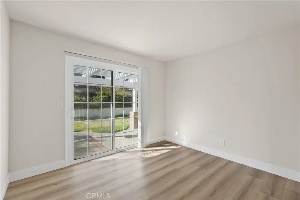 6736 Whitewood Street Simi Valley, CA 93063