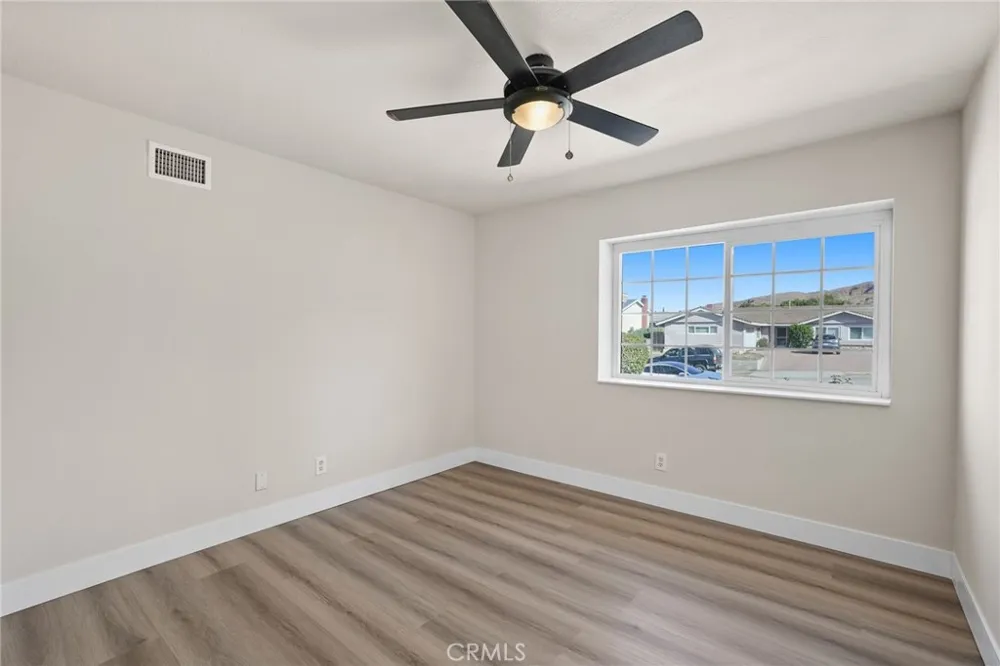6736 Whitewood Street Simi Valley, CA 93063