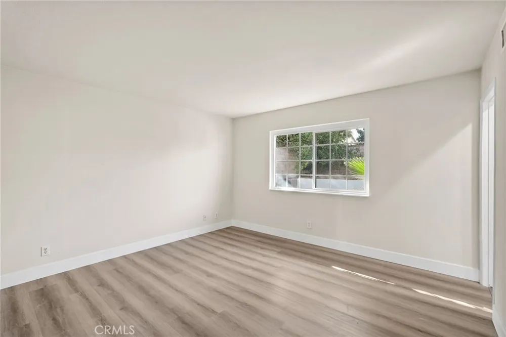 6736 Whitewood Street Simi Valley, CA 93063