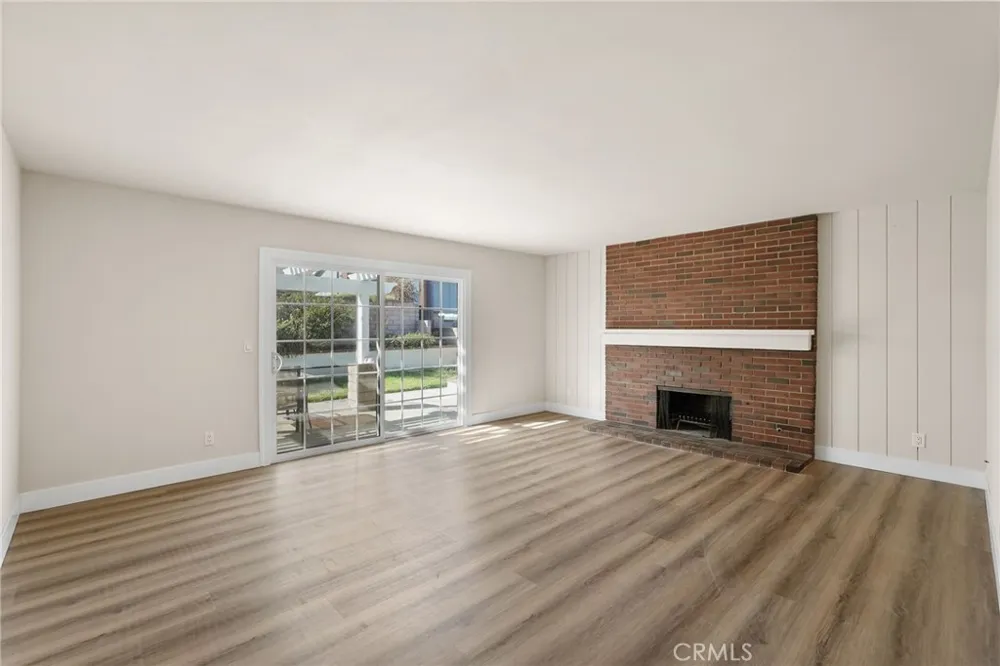 6736 Whitewood Street Simi Valley, CA 93063