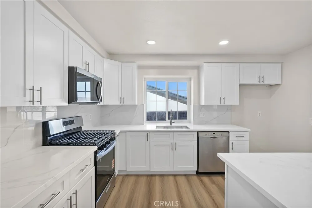 6736 Whitewood Street Simi Valley, CA 93063