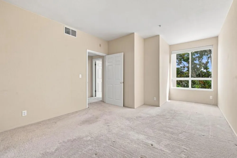 951 S 12th Street #302 San Jose, CA 95112