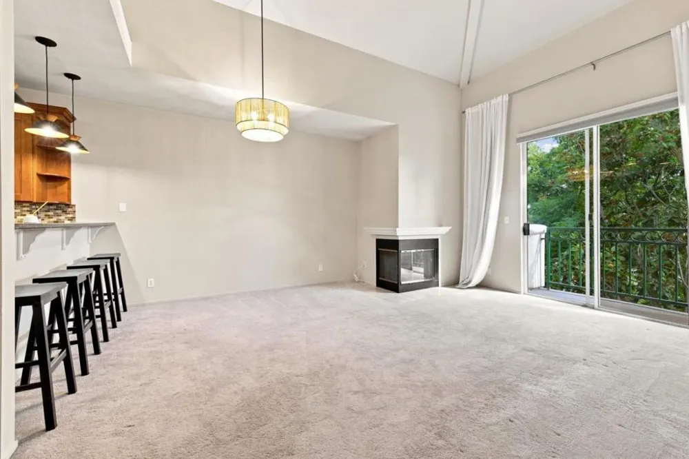 951 S 12th Street #302 San Jose, CA 95112