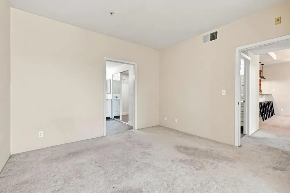951 S 12th Street #302 San Jose, CA 95112
