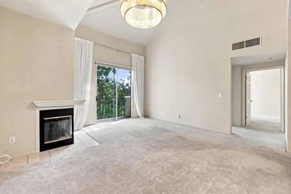 951 S 12th Street #302 San Jose, CA 95112