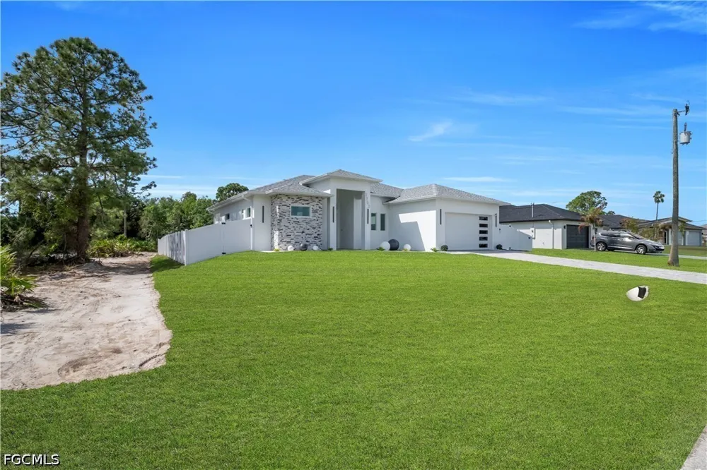 6th Street SW Lehigh Acres, FL 33976