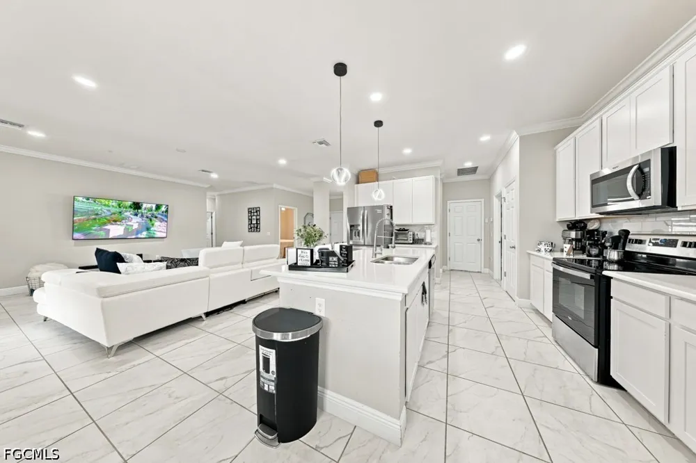NW 34th Avenue Cape Coral, FL 33993