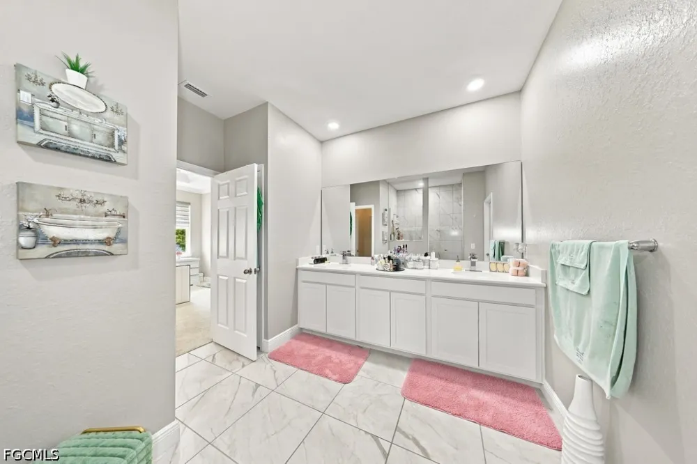 NW 34th Avenue Cape Coral, FL 33993