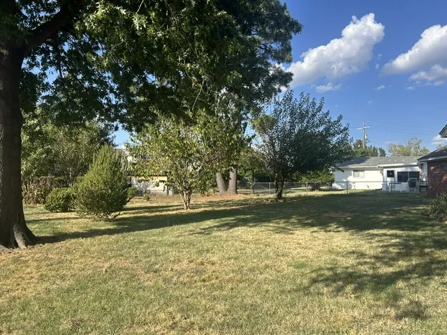10817 E 26th Place Tulsa, OK 74129