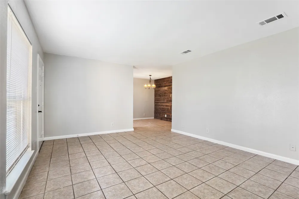 1408 Valleyridge Circle #102 Austin, TX 78704
