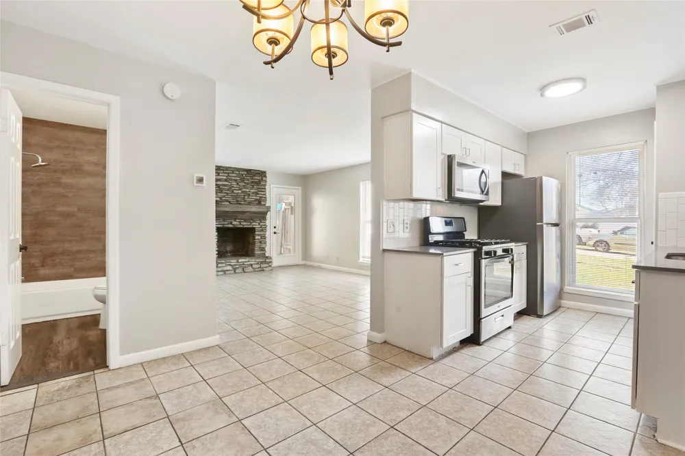 1408 Valleyridge Circle #102 Austin, TX 78704