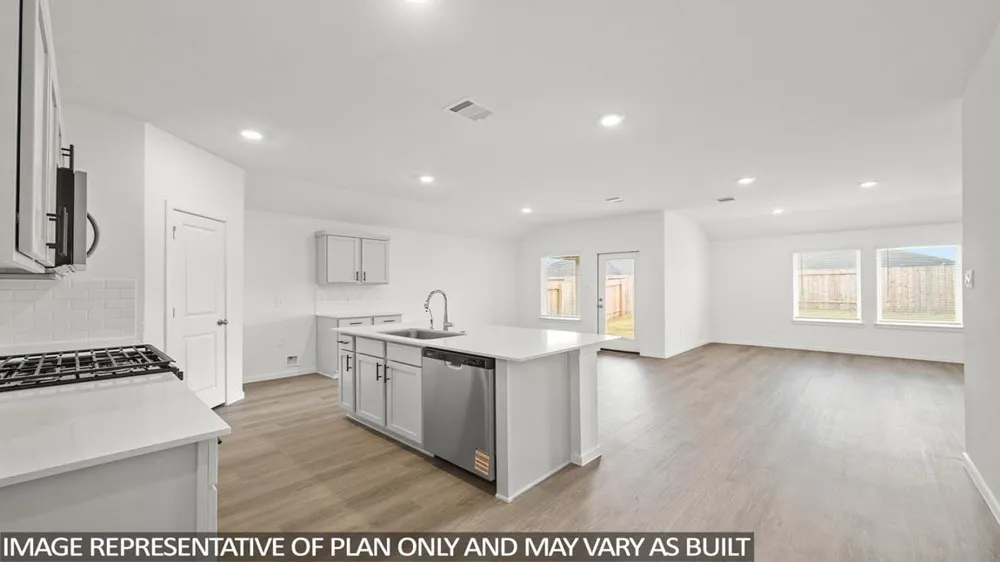 107 Cedar Ridge Lane Dayton, TX 77535