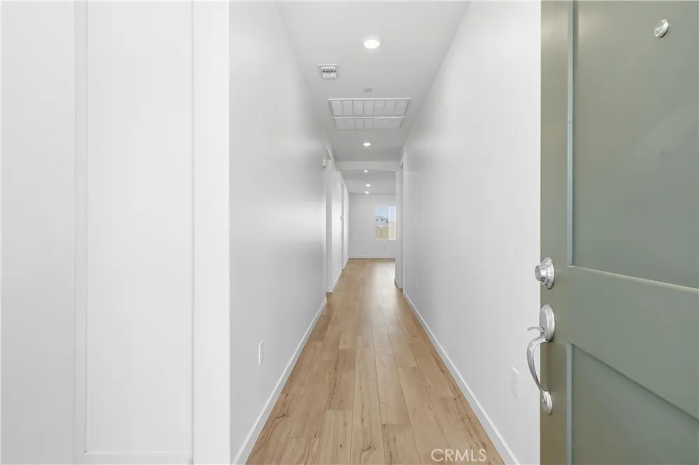 3245 E Avenue J-3 Lancaster, CA 93535
