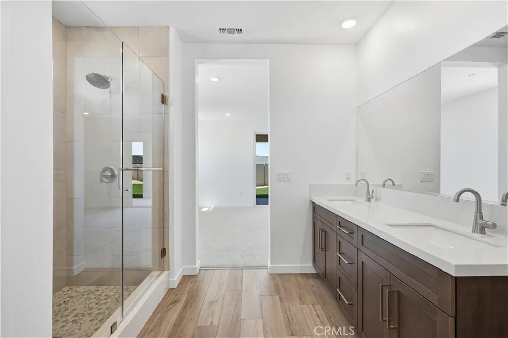 3245 E Avenue J-3 Lancaster, CA 93535