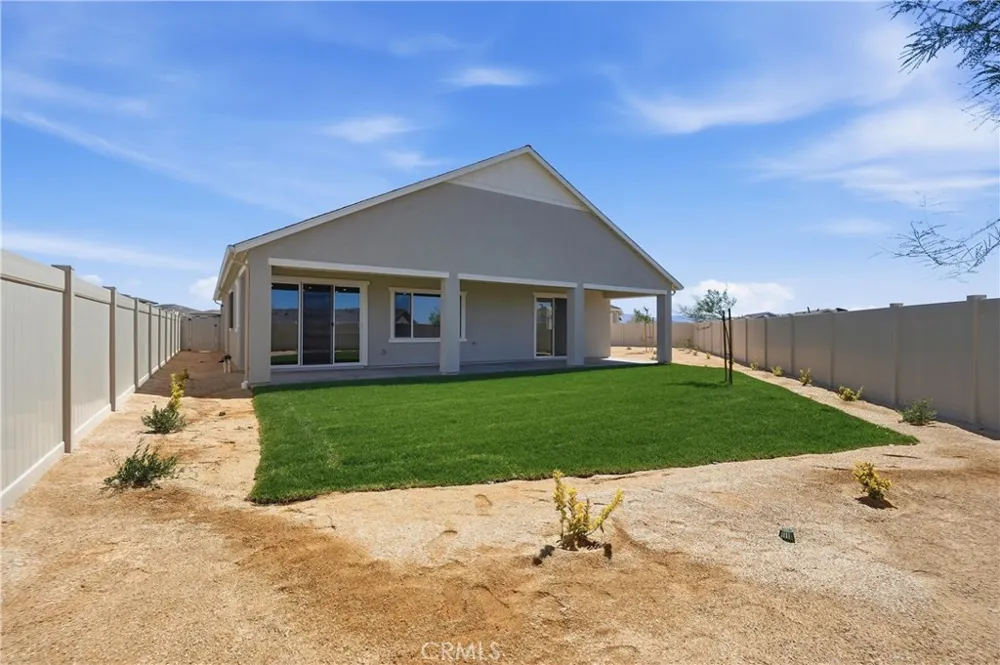 3245 E Avenue J-3 Lancaster, CA 93535