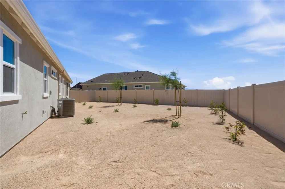 3245 E Avenue J-3 Lancaster, CA 93535