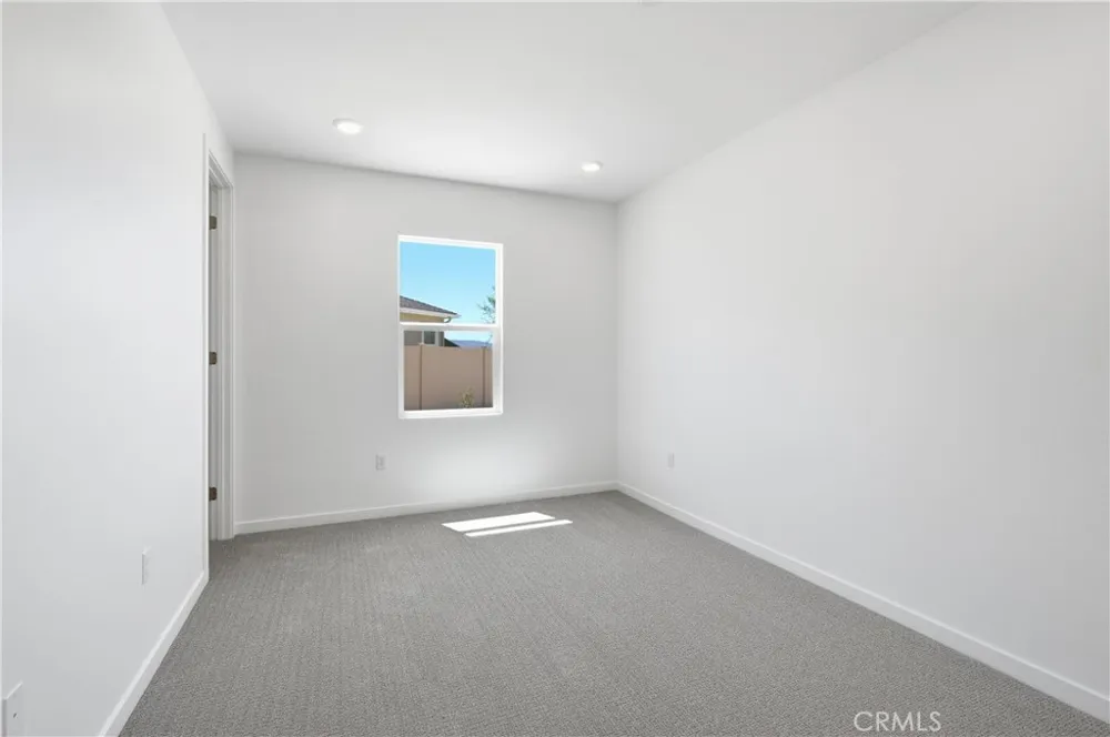 3245 E Avenue J-3 Lancaster, CA 93535