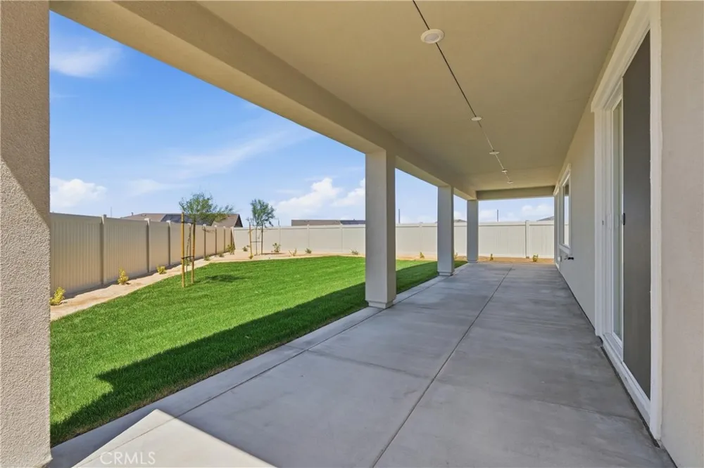 3245 E Avenue J-3 Lancaster, CA 93535
