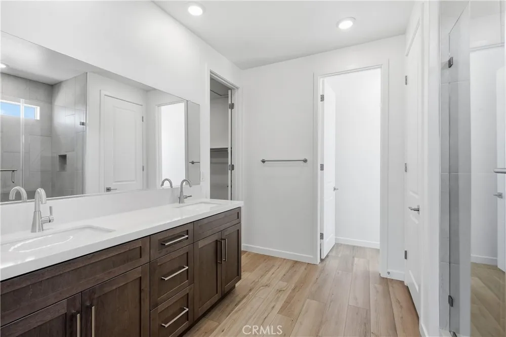 3245 E Avenue J-3 Lancaster, CA 93535