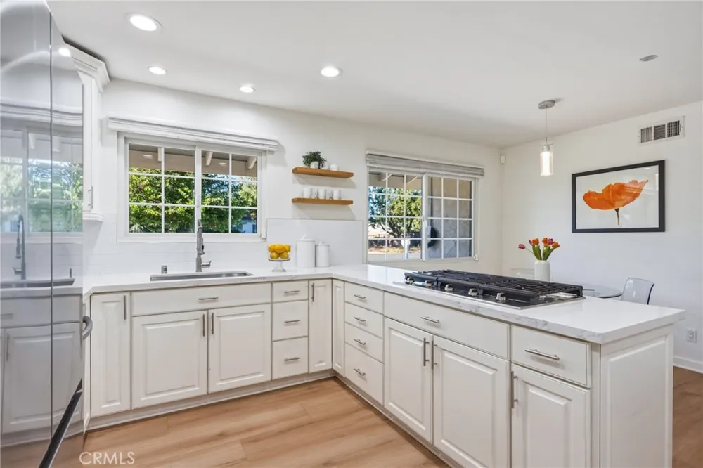 20358 Strathern Street Winnetka, CA 91306