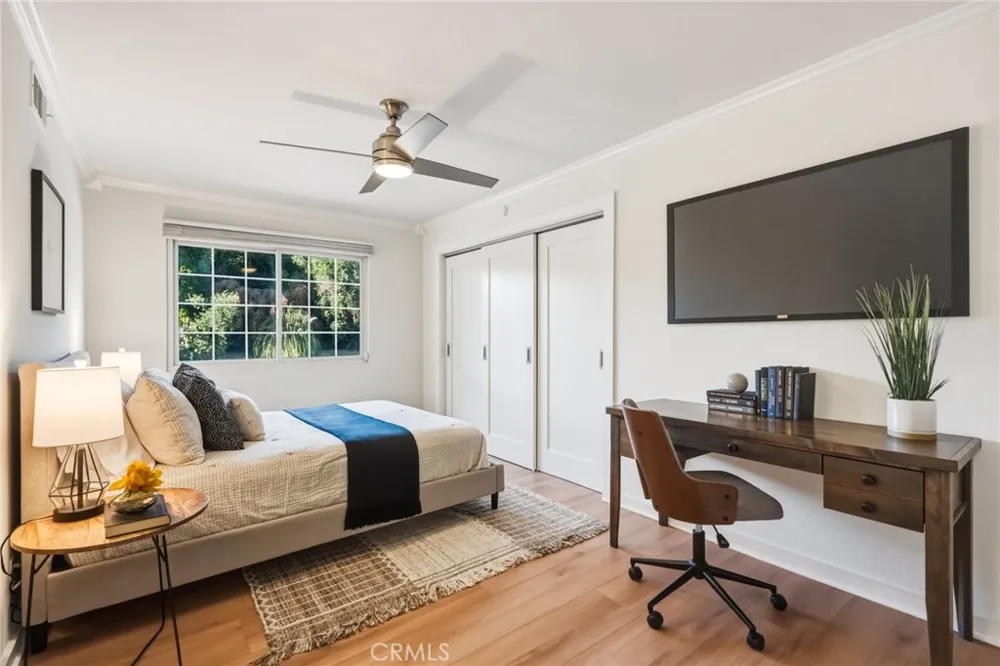 20358 Strathern Street Winnetka, CA 91306
