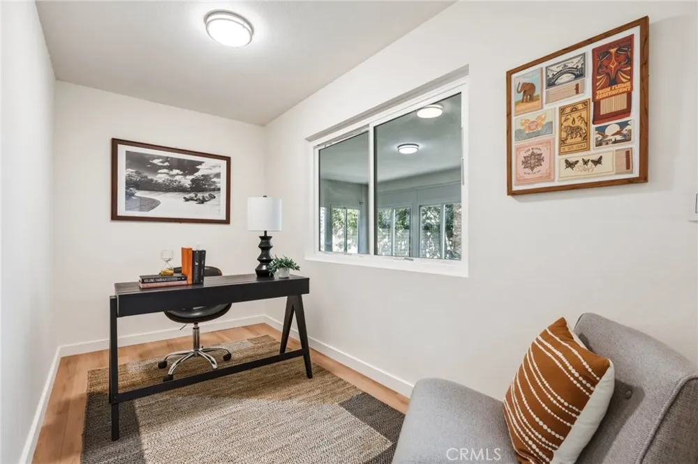 20358 Strathern Street Winnetka, CA 91306
