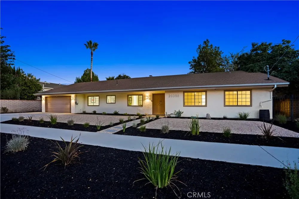20358 Strathern Street Winnetka, CA 91306