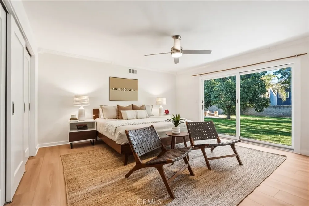20358 Strathern Street Winnetka, CA 91306
