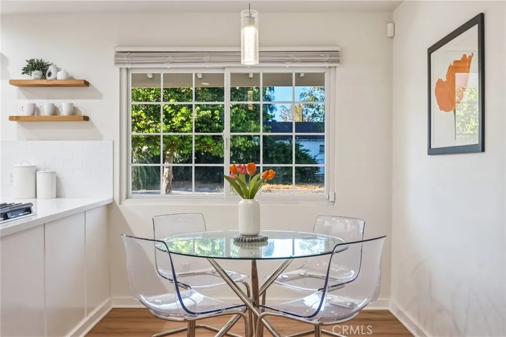 20358 Strathern Street Winnetka, CA 91306