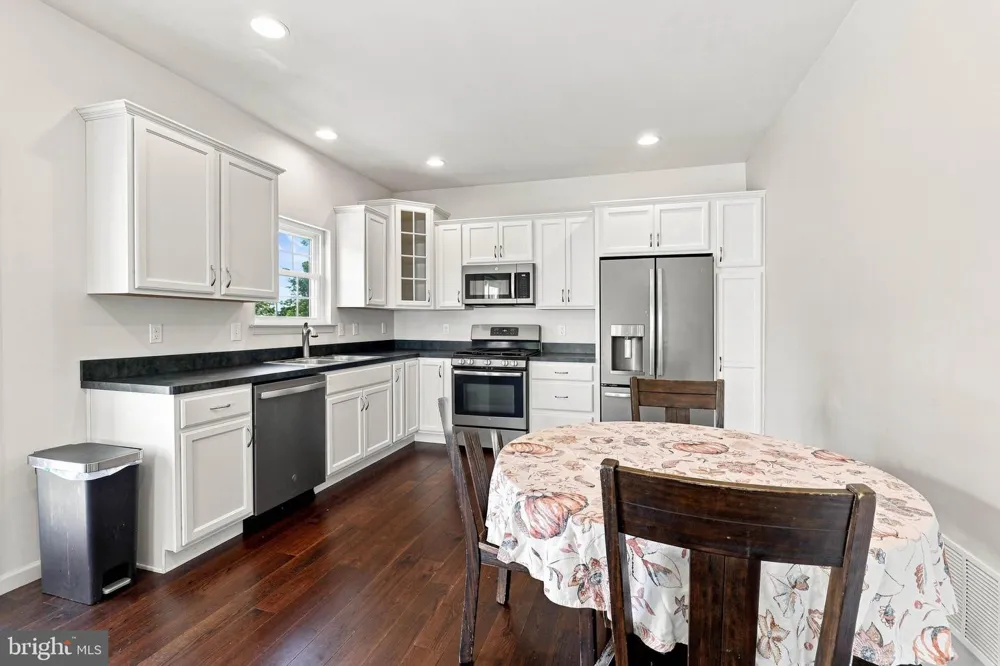233 ASHLEYS WAY Oxford, PA 19363