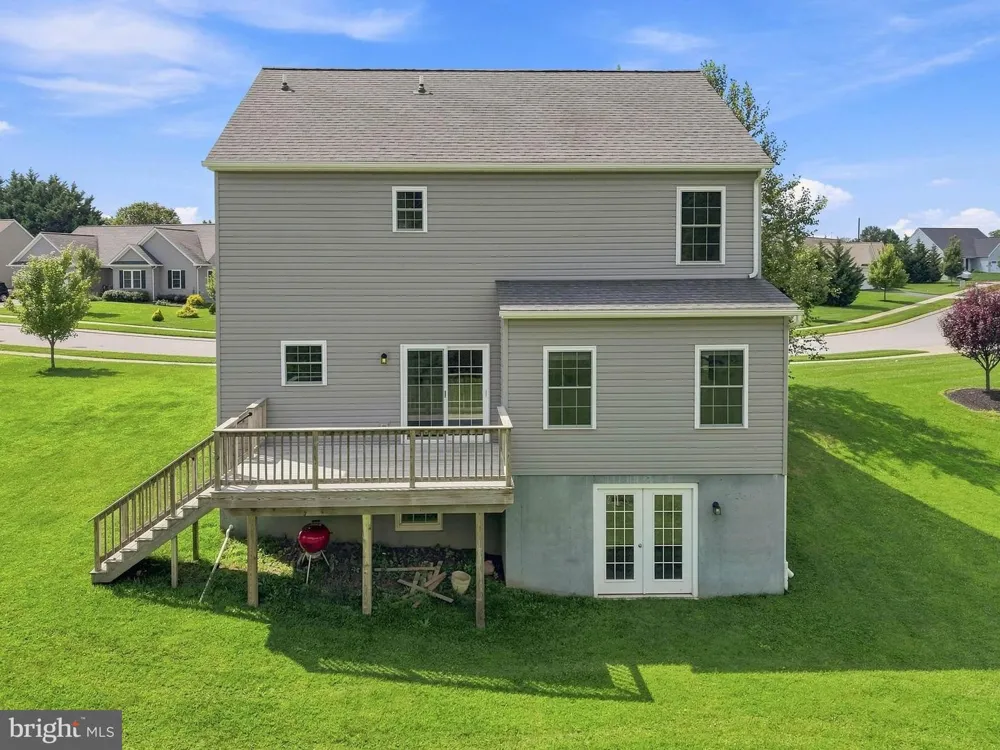 233 ASHLEYS WAY Oxford, PA 19363