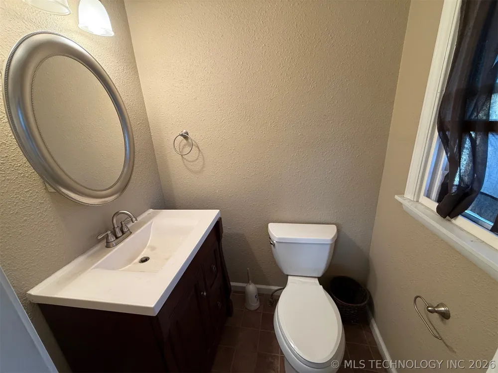 1818 McKinley Bartlesville, OK 74006