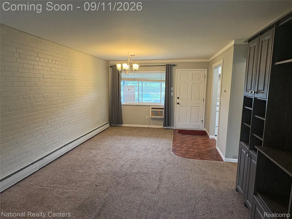 26945 W Milford Road W #3 Lyon Charter Township, MI 48178